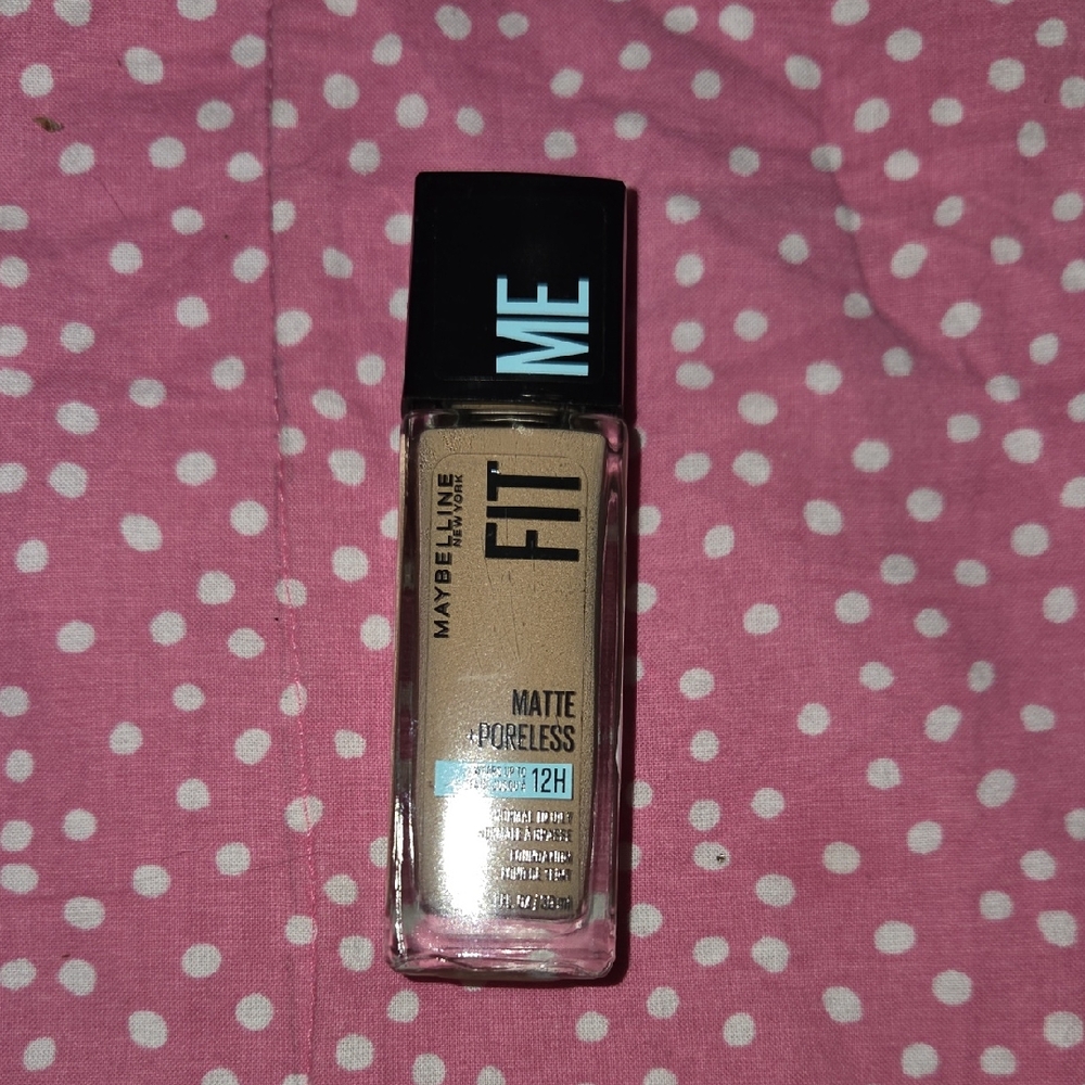 Maybelline Fit Me Matte + Poreless Foundation - 220  Natural Beige